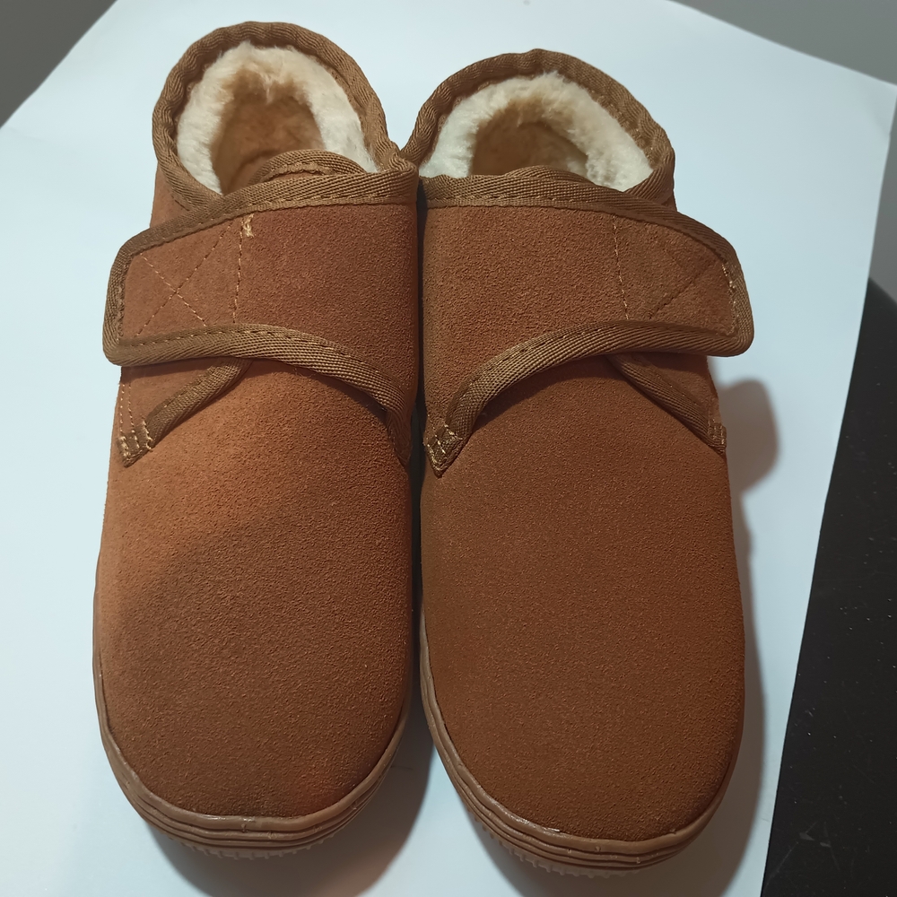 ​Dream Pairs Men's Genuine Leather Slippers Suede Fur Lined Hook Loop Size 8.5